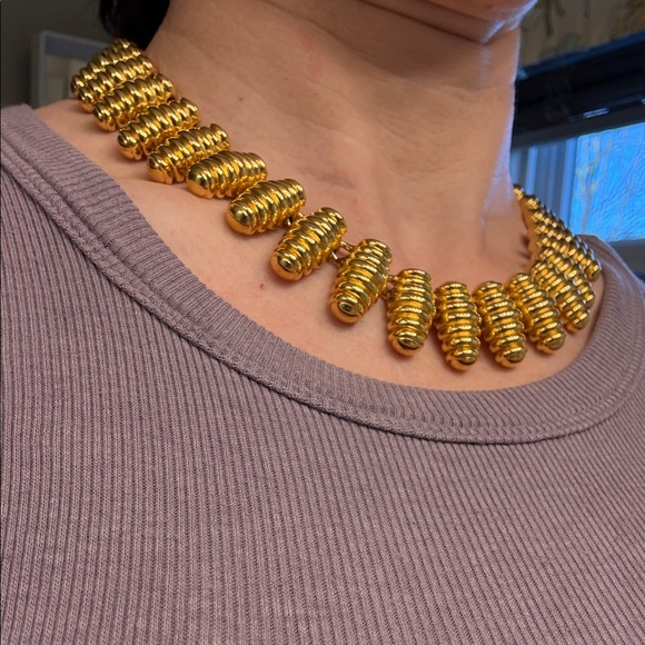 Vintage 1990’s Anne Klein Elegant Gold Necklace - Picture 3 of 8